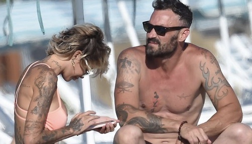 Brian Austin Green quay lai voi ban gai cu hinh anh