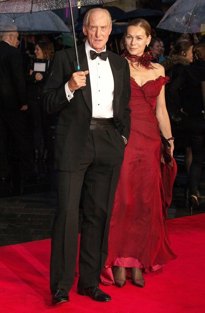 Charles Dance hẹn hò cùng bạn trai mới ảnh 7 Charles Dance hen ho cung ban trai moi anh 7