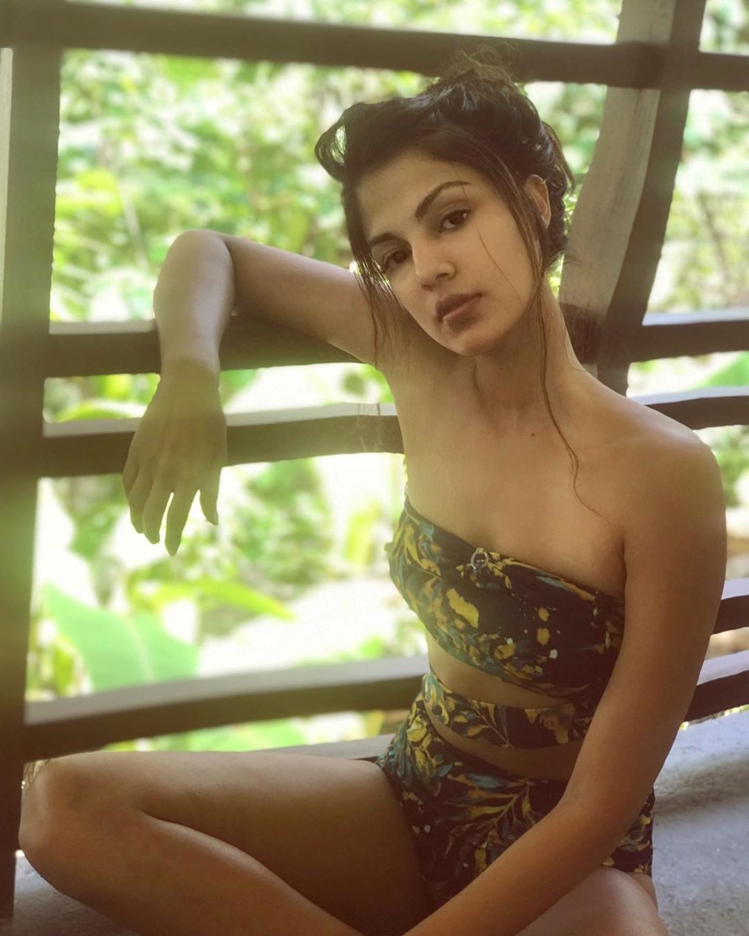 Rhea Chakraborty bị bắt ảnh 4 Rhea Chakraborty bi bat anh 4