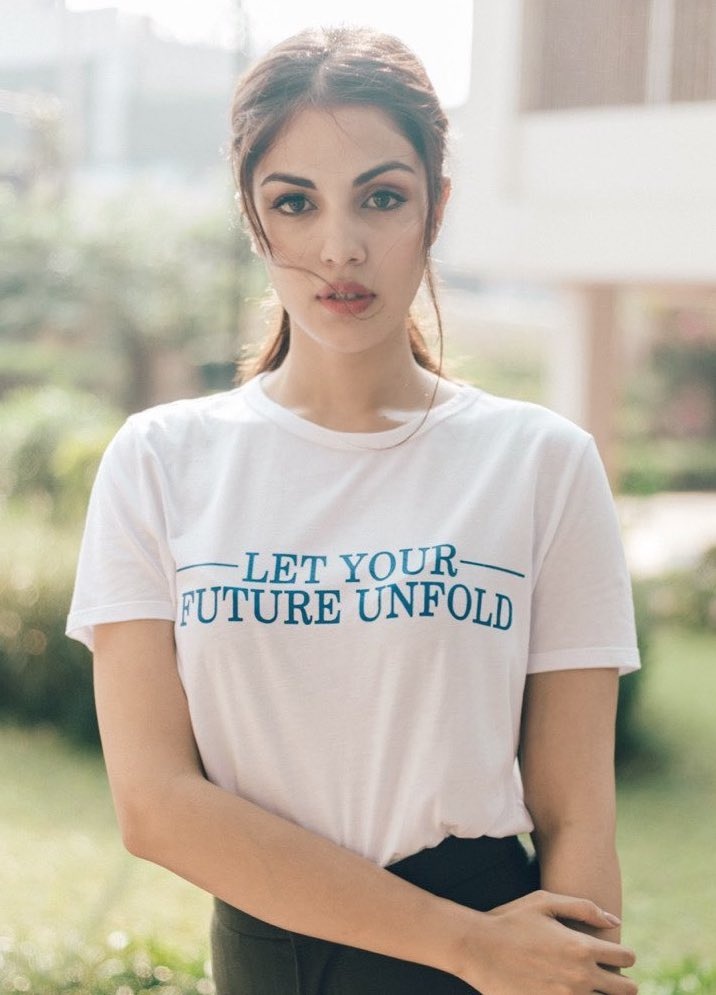 Rhea Chakraborty bị bắt ảnh 9 Rhea Chakraborty bi bat anh 9