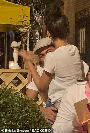 Katie Holmes yeu ban trai dau bep anh 8