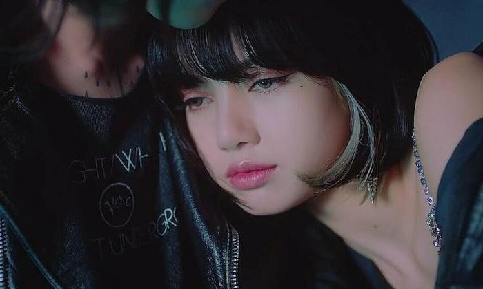 trai đẹp thân mật với Black Pink ảnh 1 trai dep than mat voi Black Pink anh 1
