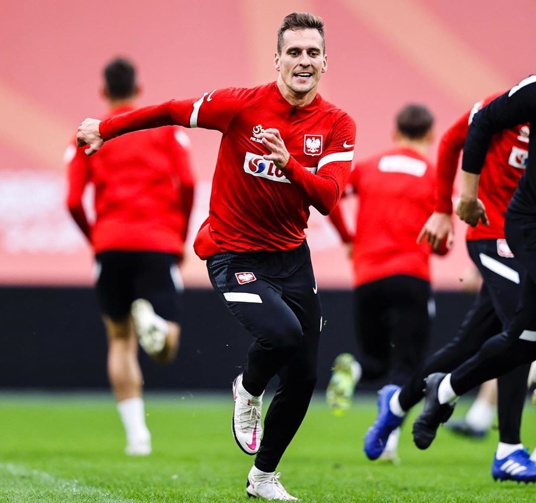 chuyen tinh cau thu nguoi mau anh 10