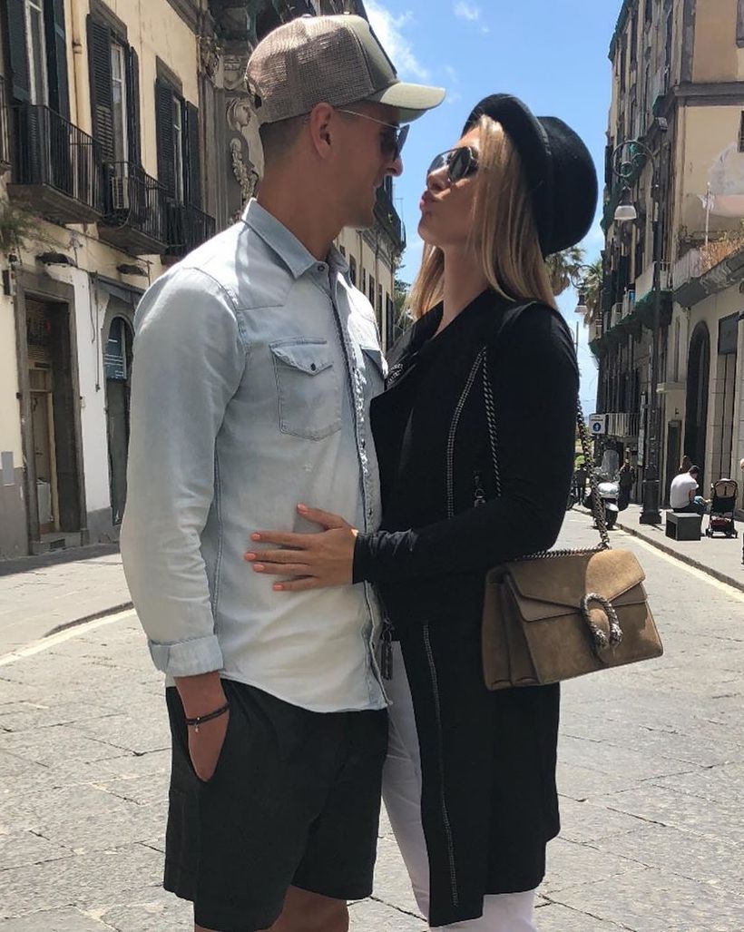 chuyen tinh cau thu nguoi mau anh 6