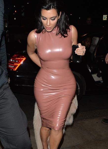 Kim Kardashian dien do bo sat anh 11