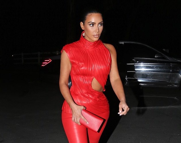 Kim Kardashian dien do bo sat anh 5