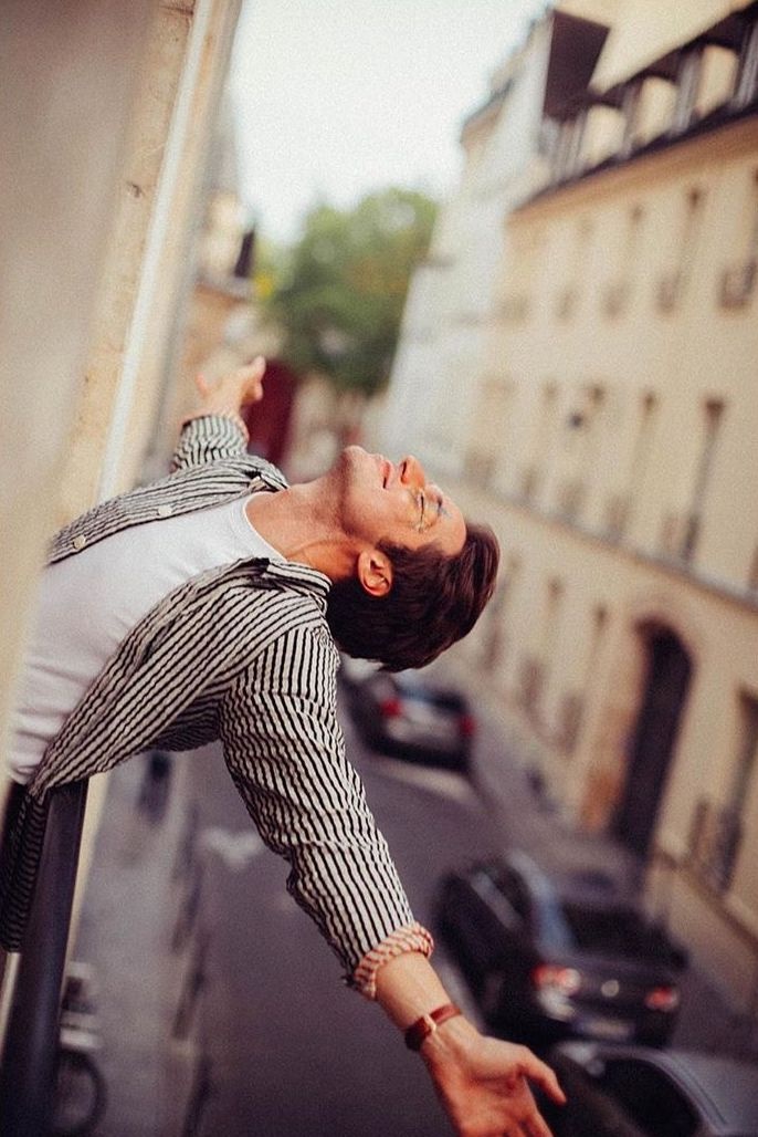 Emily in Paris ảnh 12 Emily in Paris anh 12