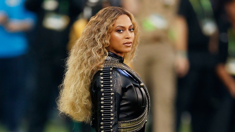 sao nu giau nhat anh 7