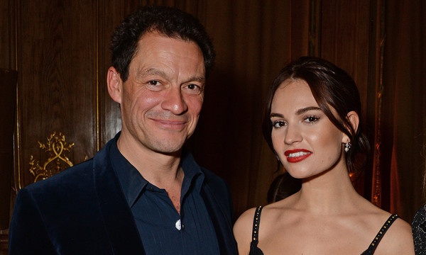Dominic West va Lily James dong vai cha con truoc vu ngoai tinh hinh anh