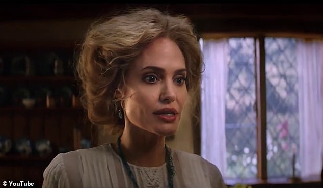 Angelina Jolie va Pax Thien anh 2