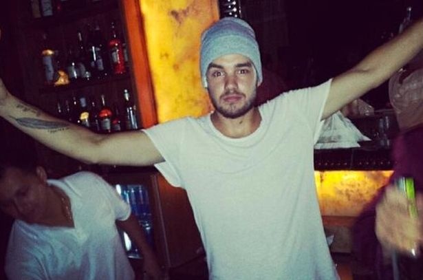 Liam Payne cai ruou anh 1