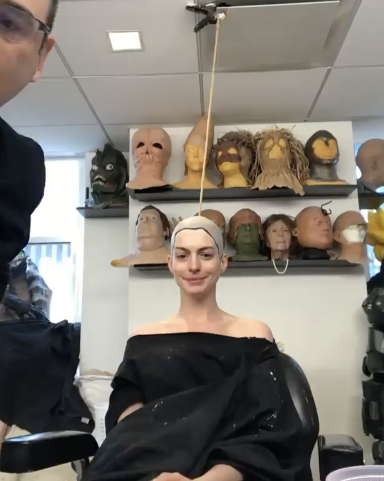 Anne Hathaway đóng phù thủy ảnh 1 Anne Hathaway dong phu thuy anh 1