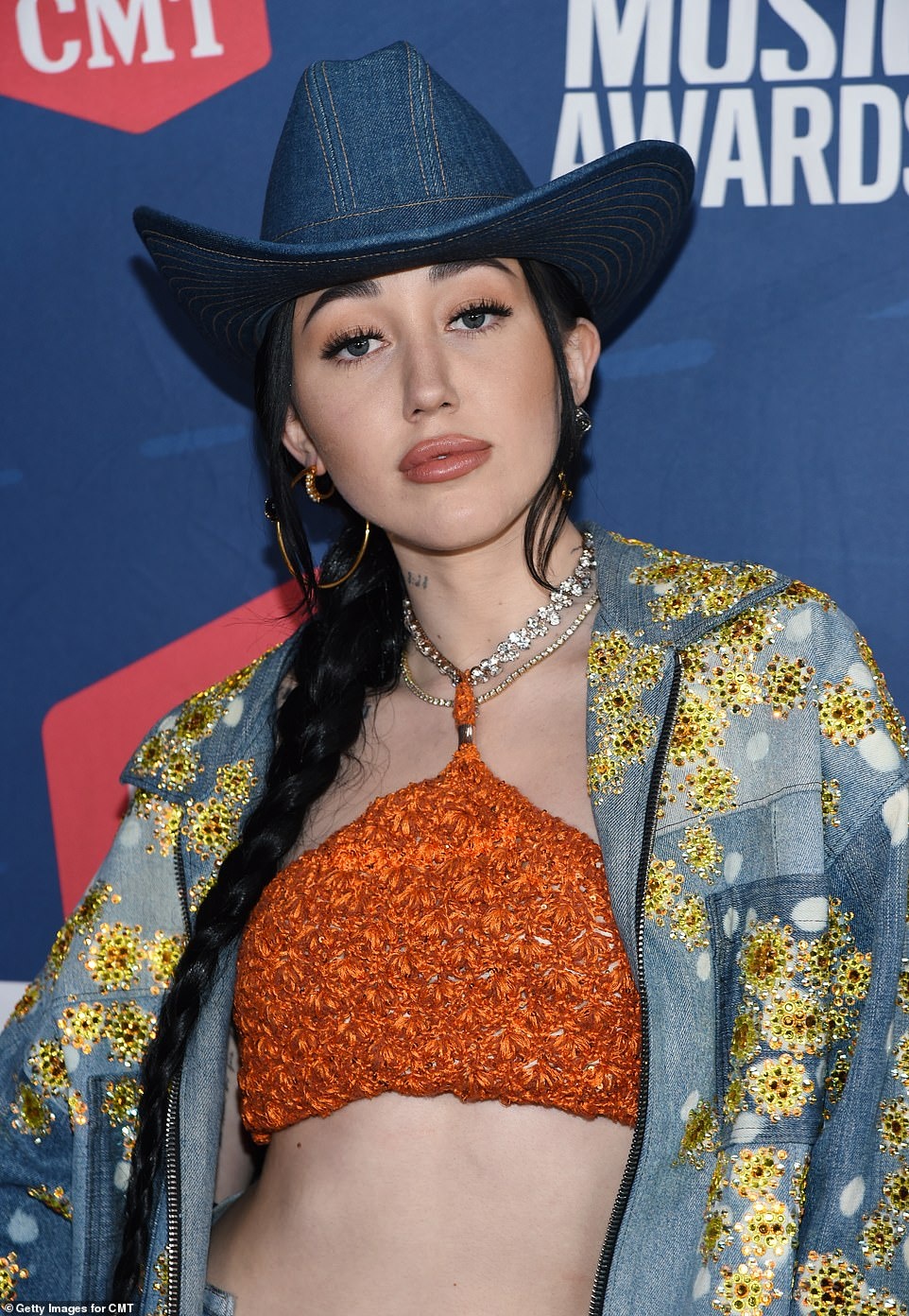 Noah Cyrus anh 2