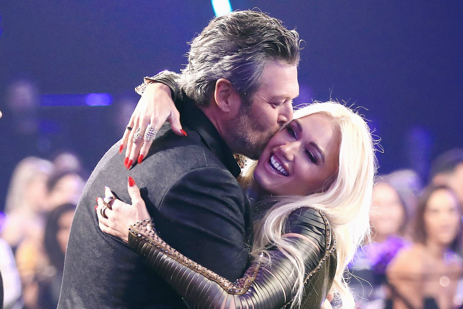 Chuyen tinh 5 nam cua hai giam khao The Voice My vua dinh hon hinh anh