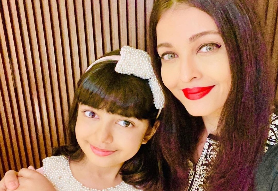 Con gai Hoa hau dep nhat the gioi trong giong Lisa (BlackPink) hinh anh