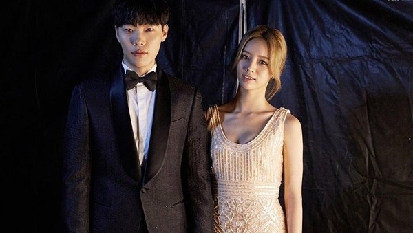 Sao Han than thiet voi ban dien nam anh 1