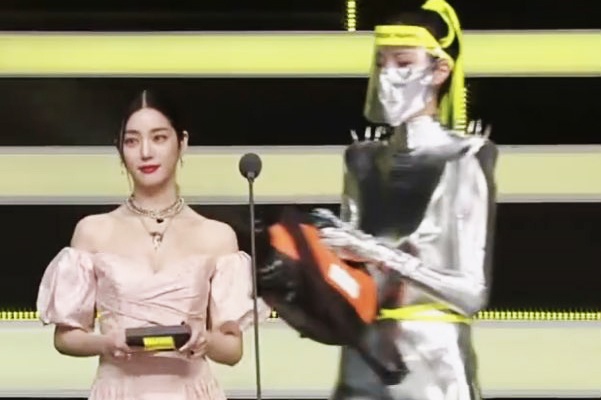 BTC MAMA 2020 bi chi trich lam mau hinh anh