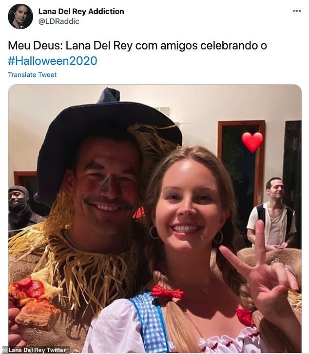 Lana Del Rey đính hôn ảnh 2 Lana Del Rey dinh hon anh 2