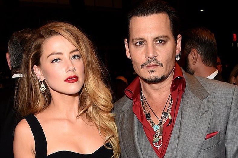 Johnny Depp ngao man va het thoi? hinh anh