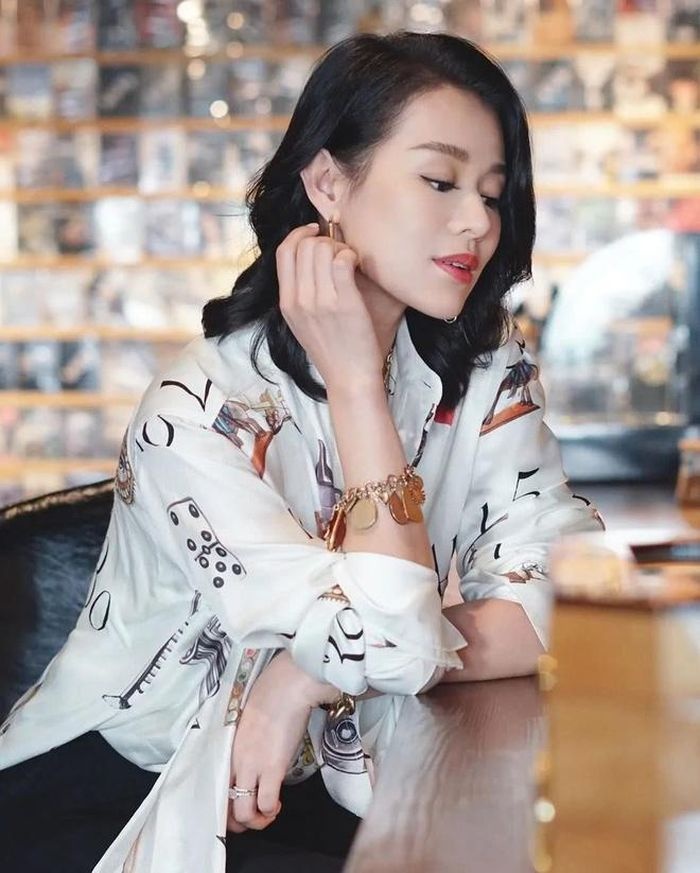 Dang Tuy Van len an TVB anh 4