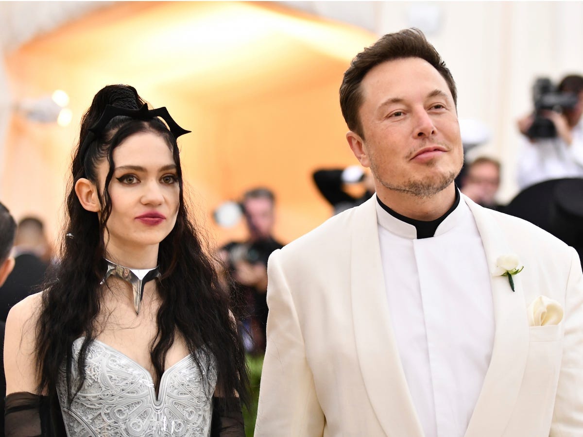 ban gai Elon Musk mac Covid-19 anh 1