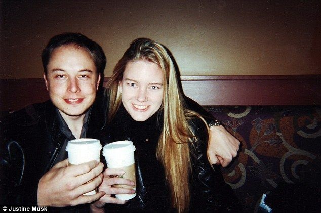 tinh truong Elon Musk anh 2