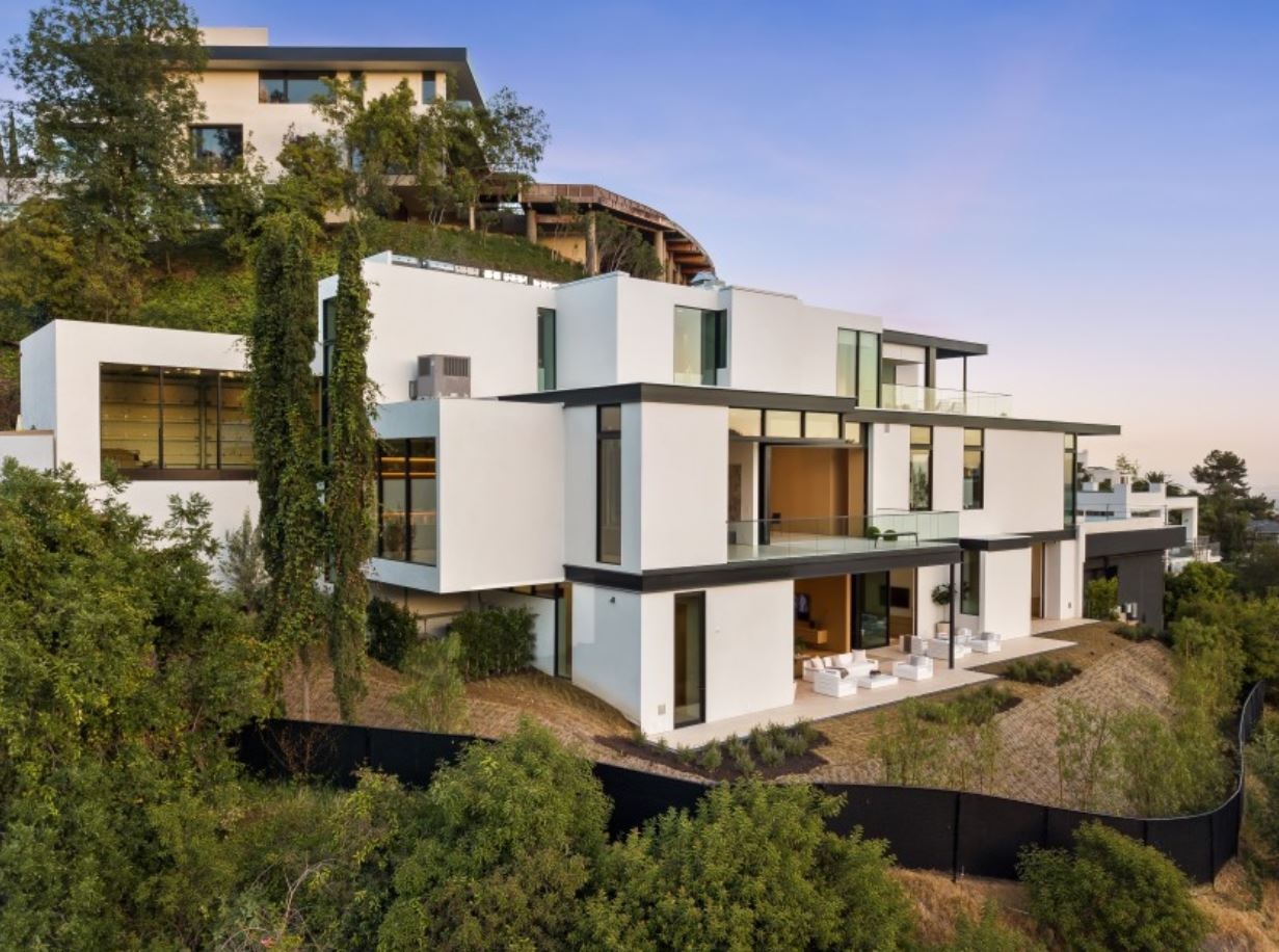 cach tieu xai cua Ariana Grande anh 8