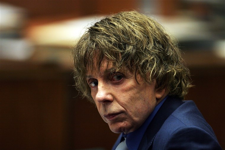 Nha san xuat Phil Spector qua doi khi dang linh an tu hinh anh