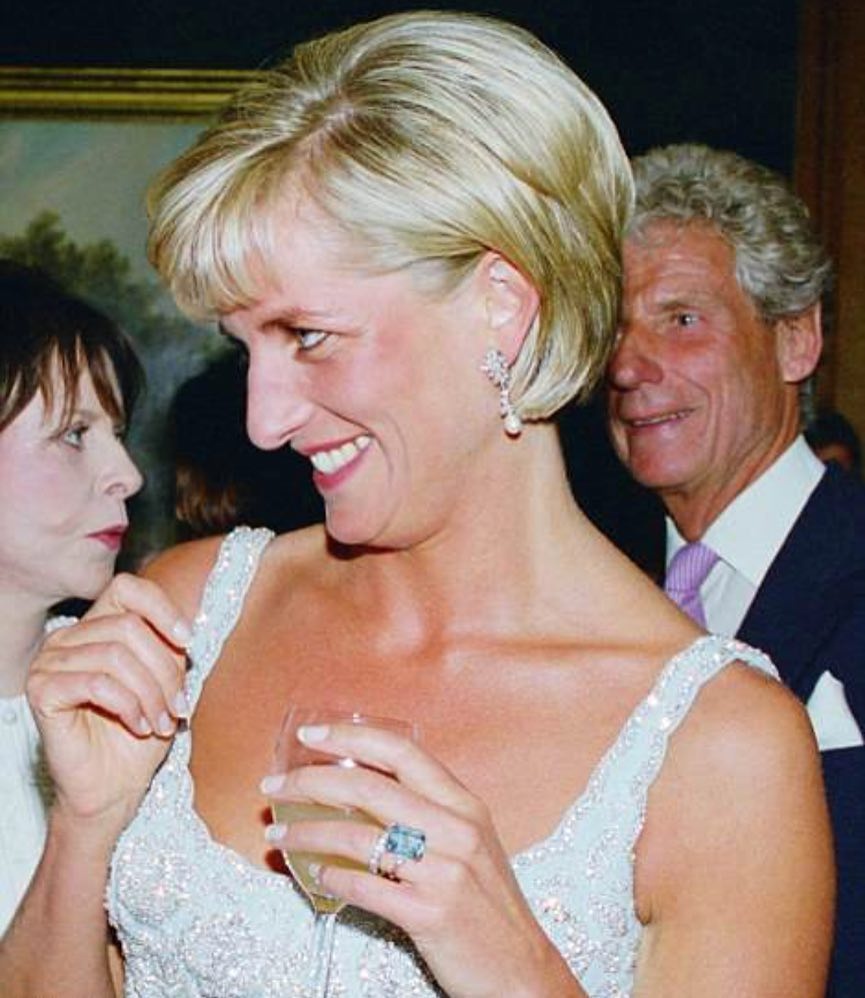 trang sức quý của Kate Middleton ảnh 5 trang suc quy cua Kate Middleton anh 5