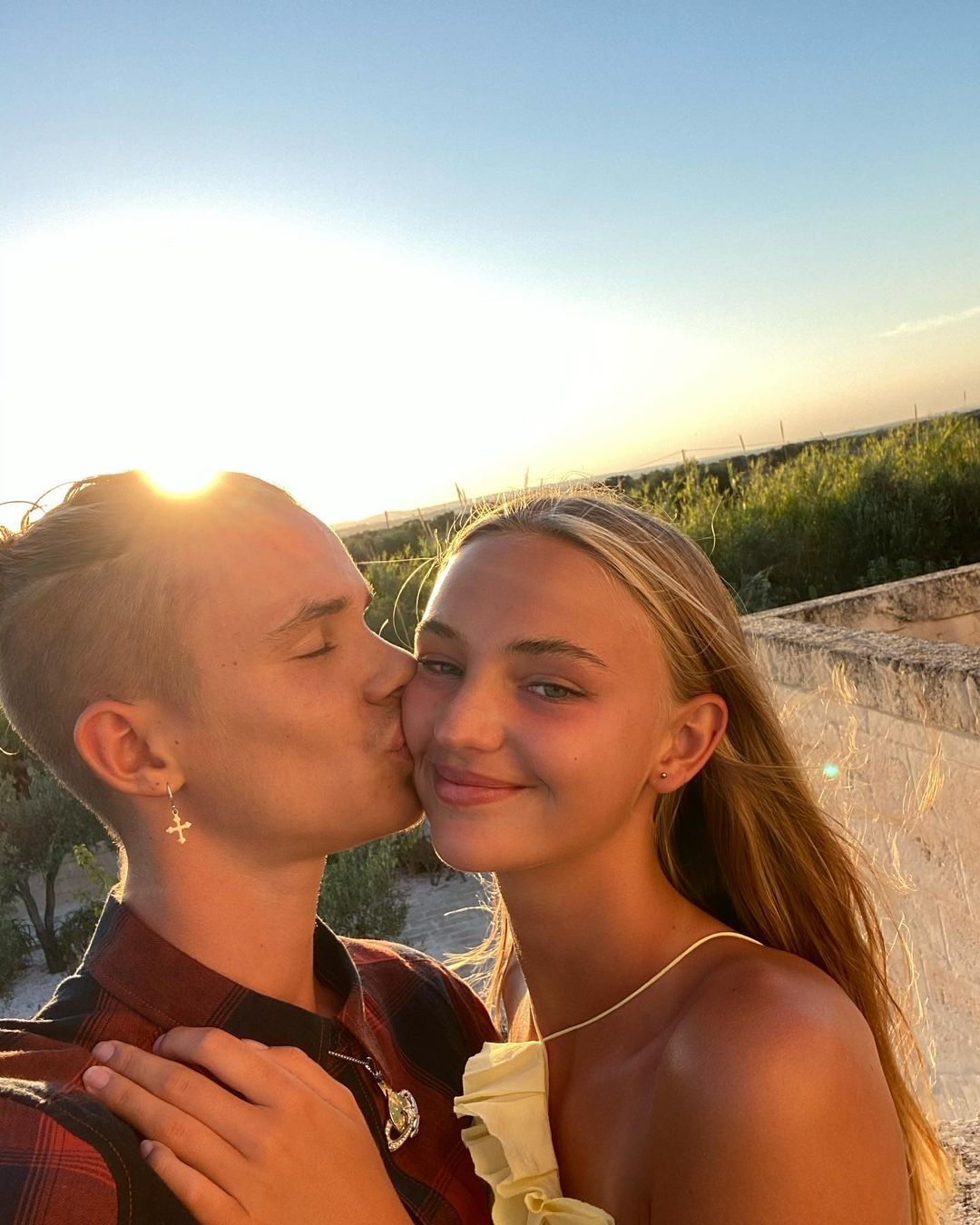 Romeo Beckham gia nhập showbiz ảnh 5 Romeo Beckham gia nhap showbiz anh 5