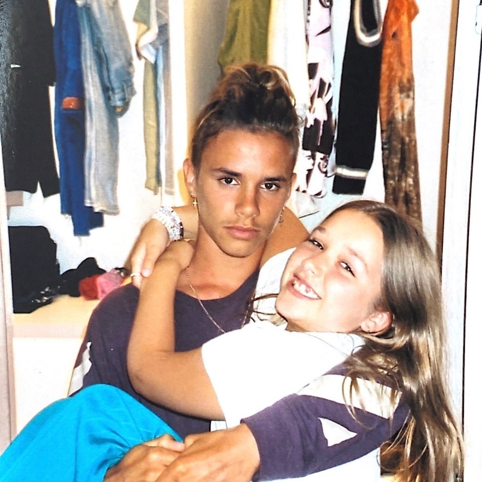 Romeo Beckham gia nhập showbiz ảnh 4 Romeo Beckham gia nhap showbiz anh 4