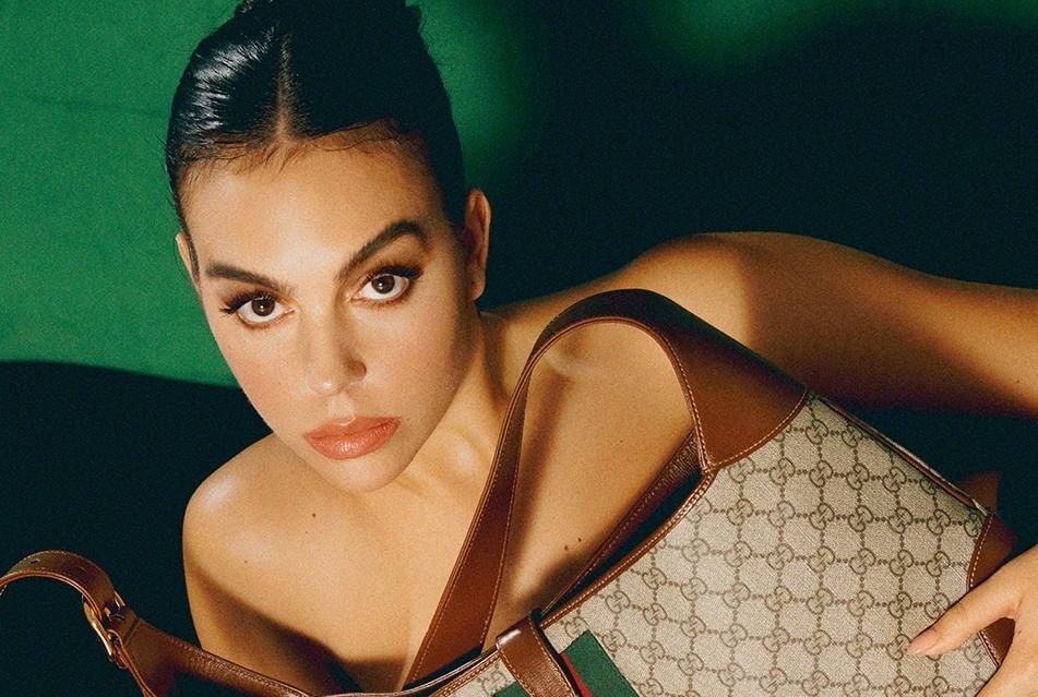 Georgina Rodriguez: 'Toi co xuat than khiem ton' hinh anh