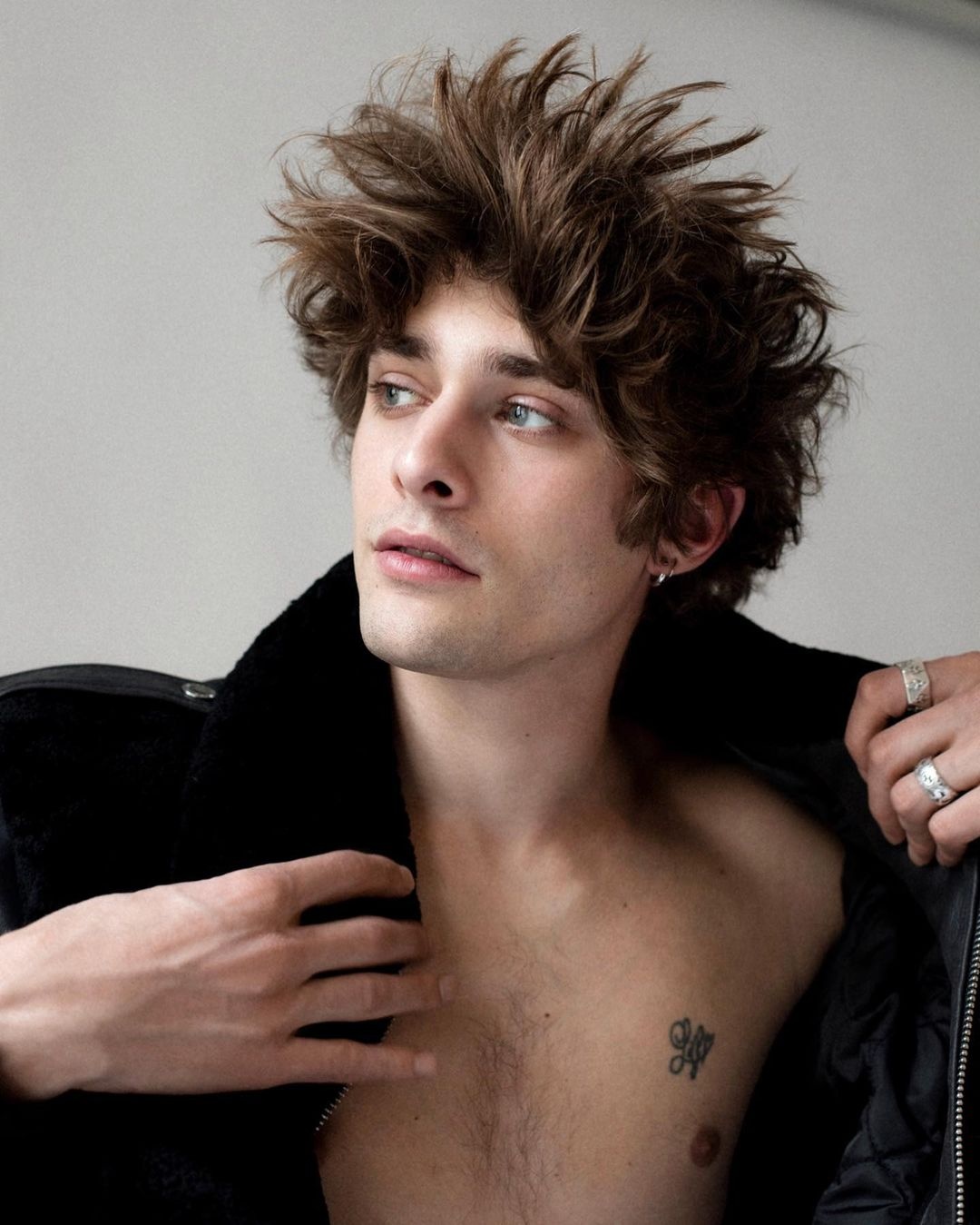 dien vien duoc so sanh voi Robert Pattinson anh 7