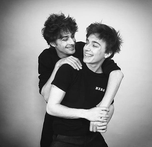 dien vien duoc so sanh voi Robert Pattinson anh 13