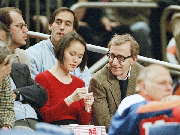 Woody Allen phu nhan cao buoc lam dung tinh duc anh 1