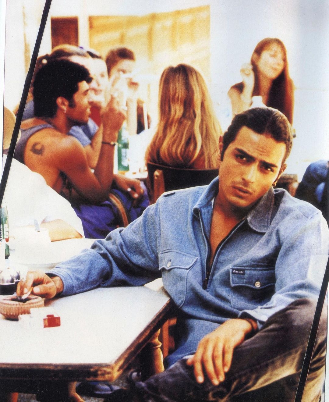 dien vien An Do lam nguoi mau anh 5