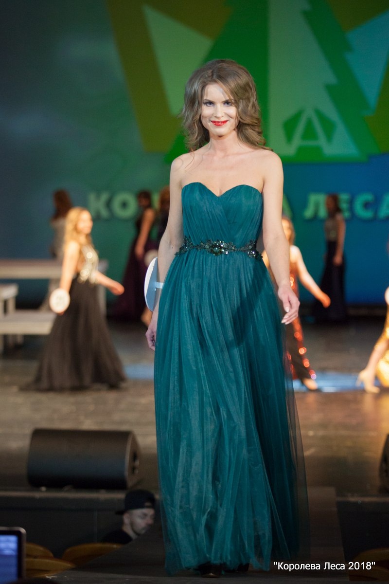 hoa hau nga bi chat dau anh 1