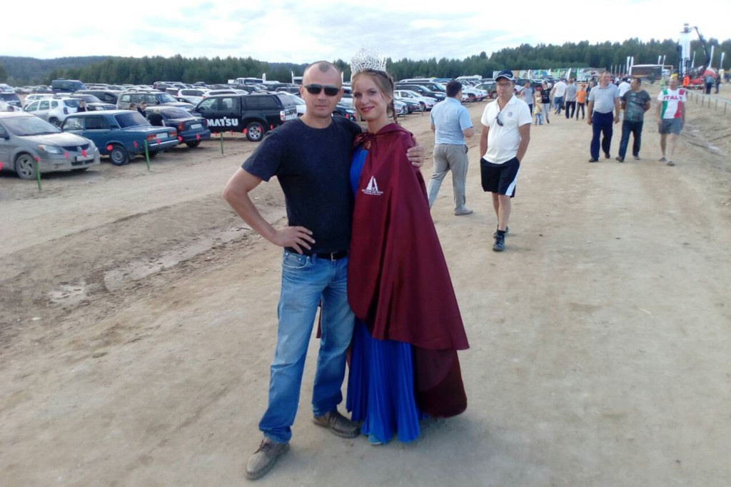 hoa hau nga bi chat dau anh 2