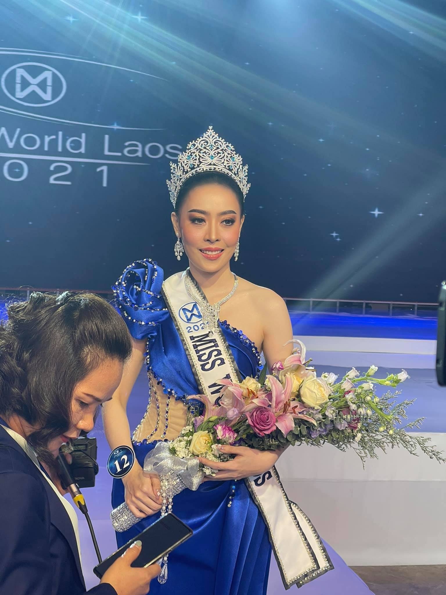 Hoa hau Lao mua giai anh 1