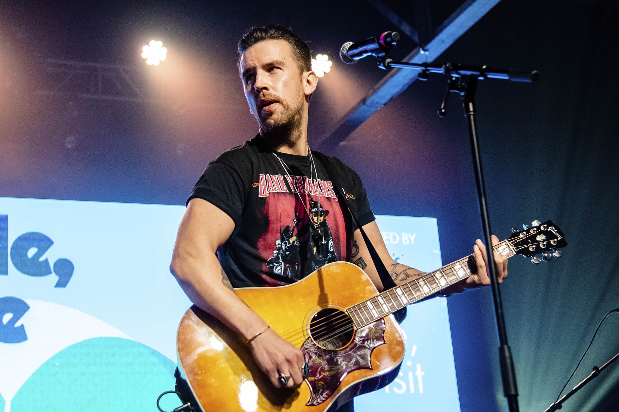 sao cong khai xu huong tinh duc anh 5