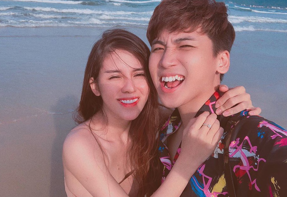 Chuyen tinh cua Huy Cung va vo truoc khi ly hon hinh anh