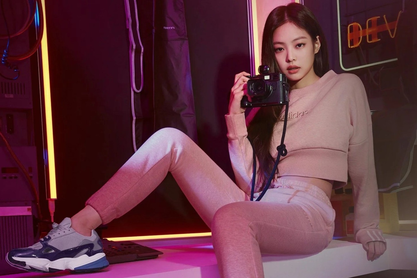 Cach giu dang cua tinh dau quoc dan Suzy va cac sao Kpop hinh anh