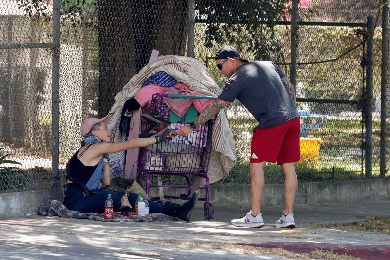 nguoi mau My vo gia cu anh 2