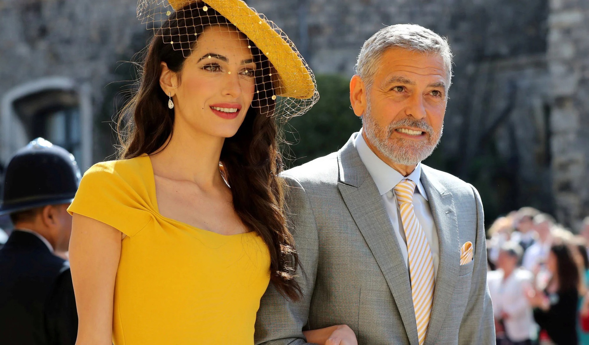 Nhung dien vien, ca si nao so huu hon dao rieng? hinh anh