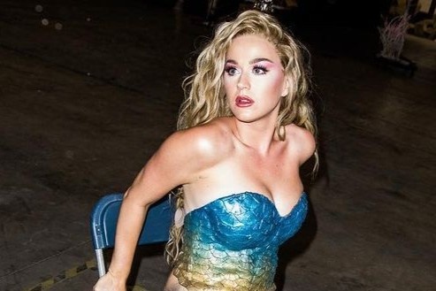 Tao hinh nang tien ca cua Katy Perry hinh anh