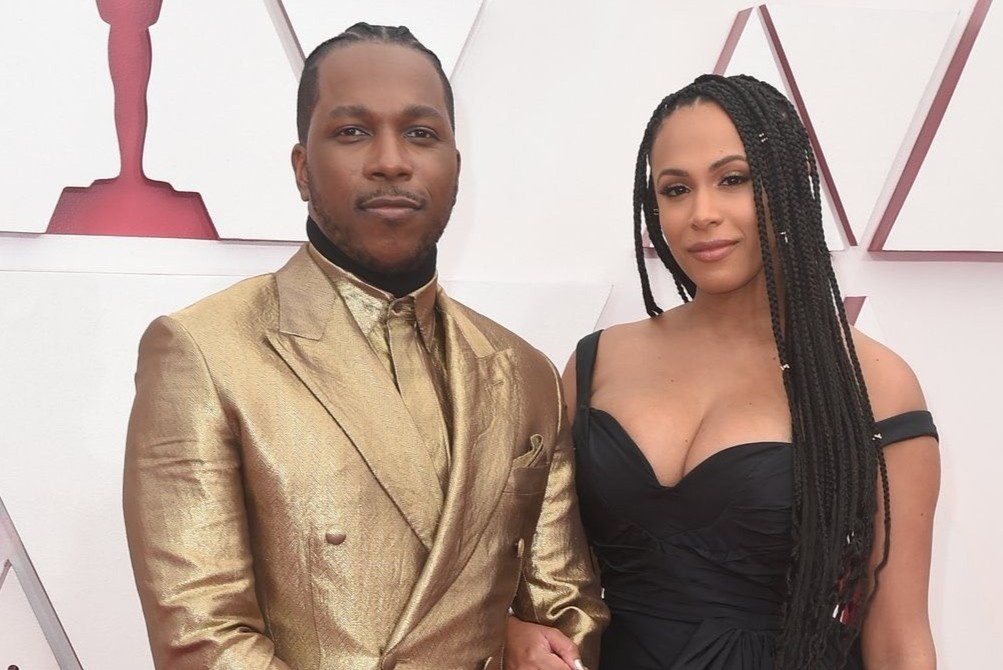Bo vest ma vang 24K o Oscar 2021 hinh anh