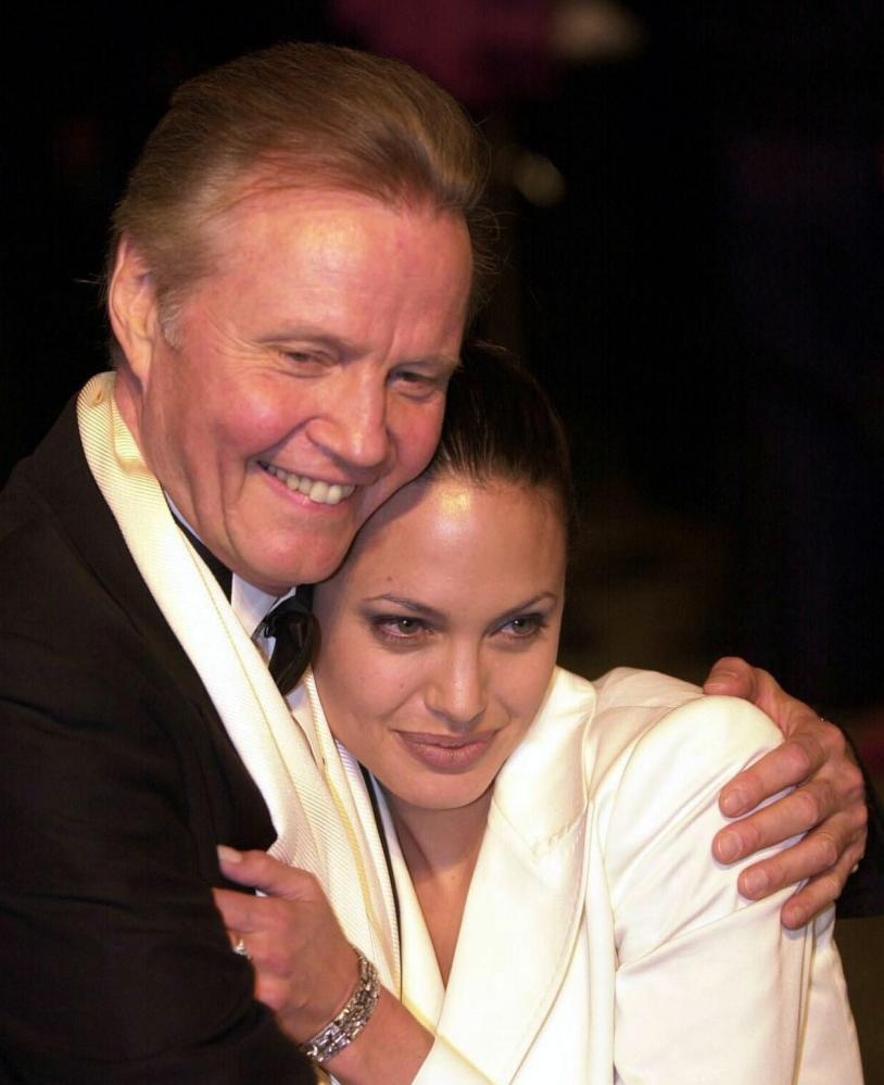 nam bien dong cua Angelina Jolie anh 7