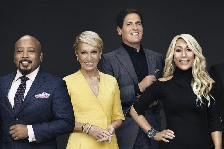 Ai giau nhat trong dan Shark Tank nuoc My? hinh anh