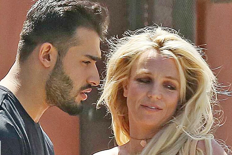 'Khong ai biet chuyen gi da xay ra voi Britney Spears' hinh anh