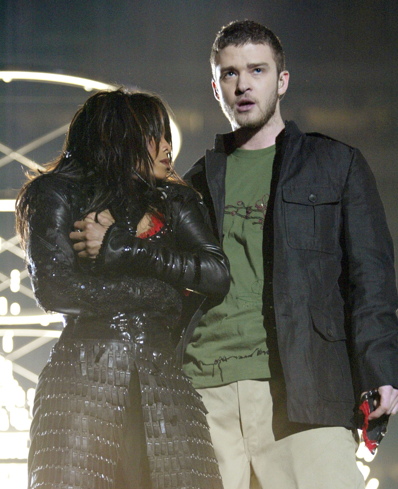 Justin Timberlake xin loi ban gai anh 4